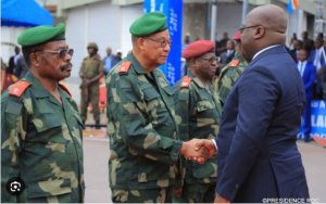 Perezida Tshisekedi yashimiye ingabo zimurinda zavuzwemo n'uwa FDLR