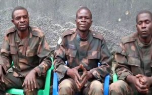 M23 yerekanye abasirikare ba FARDC yafashe mpiri mu rugamba rukomeje