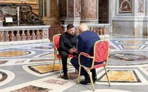 Perezida Zelensky yahishuye ibyo yaganiriye na Donald Trump ubwo bari i Vatican