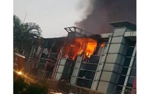 Gasabo: Uruganda rukora amarangi rwafashwe n'inkongi y'umuriro