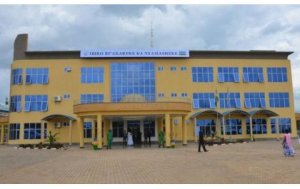 Nyamasheke: Restaurant 40 zafunzwe kubera umwanda