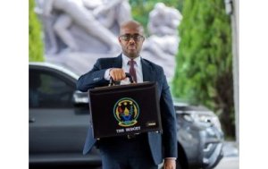 Ingengo y'imari ya 2025/2026 ingana na miliyari 7 032,5 Frw yemejwe