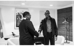 Zimbabwe yashimiye Perezida Kagame wayisabiye gukurirwaho ibihano