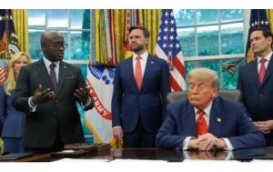 Minisitiri Nduhungirehe mu bayobozi basabira Trump igihembo cya Nobel