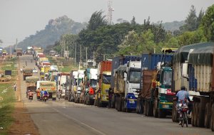 Uganda: Abagore bahagaritswe kwicarana imbere n'abashoferi b'amakamyo mu kugabanya impanuka