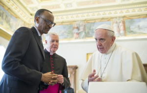 Perezida Kagame yihanganishije Kiliziya Gatolika ku bw'urupfu rwa Papa Francis