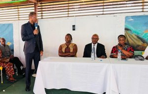 Amb.Busabizwa yasabye Abanyarwanda baba i Brazzaville gushyiraho uburyo bwo kwiga Ikinyarwanda