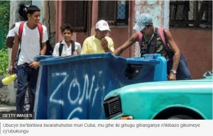 Minisitiri yeguye nyuma yo kuvuga ko 'nta basabirizi' bafite