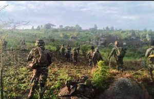 Abagera kuri 16 bapfiriye mu mirwano yahuje M23 na FARDC harimo n'abatwikiwe mu modoka