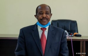 Urukiko rwateye utwatsi ikirego cya Rusesabagina kuri sosiyete y'indege yamugejeje i Kigali