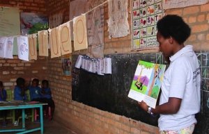 Mu Rwanda abarimu ibihumbi 26 bari mu kazi ntibize uburezi