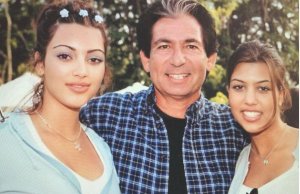 Mfite byinshi byo kukubwiraPapa!Ubutumwa bwa Kim Kardashian wizihiza isabukuru y'umubyeyi we