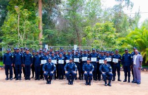 Abapolisi 34 basoje amahugurwa y'ubuyobozi n'ubunyamwuga