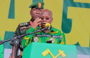 Perezida Magufuli ntiyumva ukuntu Tanzania yatsindwa n'u Burundi kandi ituwe na miliyoni 55