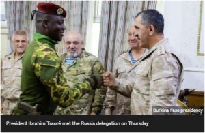 Burkina Faso yaganiriye n'Uburusiya gufatanya mu bya Gisirikare