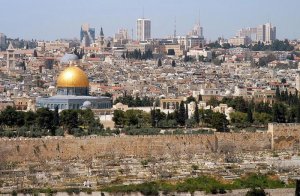 Abahanzi barimo Islael Mbonyi bifatanyije n'abarenga 100 bazerekeza Islael mu rugendo ‘Twende Jerusalem' 