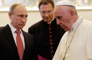 Papa Francis yatumiye Putin i Moscou mu biganiro 