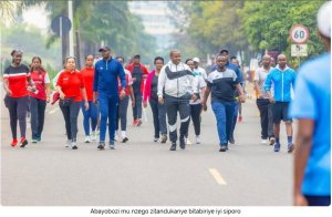 Abanya-Kigali bazindukiye muri ‘Car Free Day' yahujwe no kurwanya SIDA