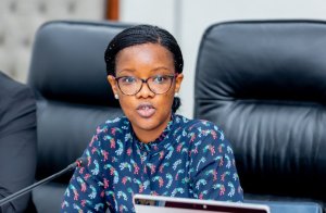 Umucamanza azafata icyemezo ejo niba Umuhumuza azaburana ari hanze cyangwa afunze 