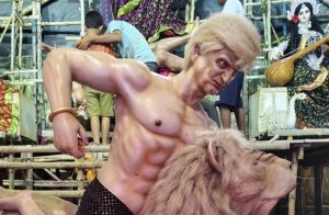 Abahinde bakoze imihango igaragaza Trump nk'umudayimoni