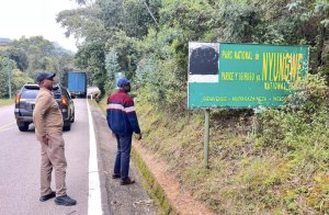 Ambasaderi Busingye na Nkulikiyimfura birahiye u Rwanda nyuma yo gutembera intara zarwo