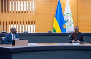 Isaha yo gutaha yashyizwe saa mbili z'ijoro na Resitora zemererwa kongera kwakira abakiriya