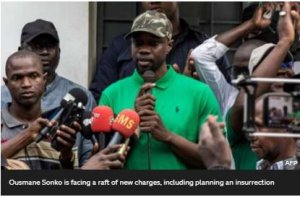 Senegal:Sonko utavuga rumwe n'ubutegetsi yageretsweho ibindi byaha