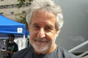 Umwanditsi wo muri Afurika y'Epfo Breyten Breytenbach yapfuye afite imyaka 85