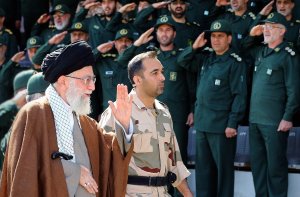Uko CIA na Mossad byanetse Khamenei wa Iran kugeza yishwe