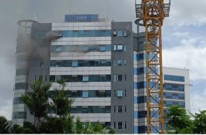 Kigali: Inkongi y'umuriro yibasiye inyubako ya Ecobank 