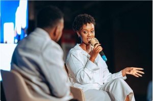 Knowless yaciye amarenga ko mubo yibarutse harimo uzavamo umuhanzi nka nyina