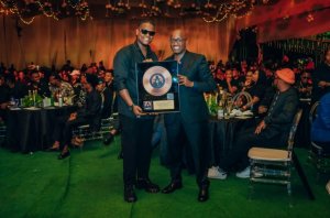 Minisitiri Nduhungirehe yanyuzwe na album ya Bruce Melodie