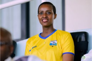 Nelly Mukazayire yatangaje ikigiye gukorwa kugira ngo ikipe y'igihugu y'umupira w'Amaguru ikomere cyane