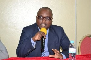 Minisitiri Ngabitsinze yahaye ubutumwa abatewe ubwoba n'itumbagira ry'ibikomoka kuri Peteroli