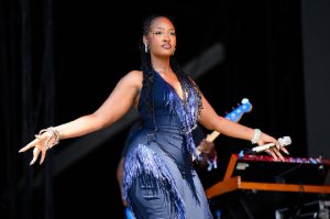 Abari baguze amatike y'igitaramo cya Tems bagiye gusubizwa amafaranga yabo