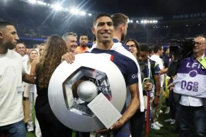 Achraf Hakimi yatowe nk'Umunyafurika mwiza ukina mu Bufaransa