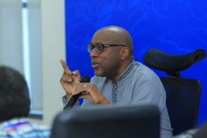 Inteko y'Umuco yanenze abavangavanga indimi ngo babe ‘abasirimu'