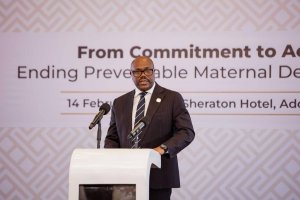 Nta gihugu cyagera ku iterambere rirambye abagore bagipfa babyara – Dr Nsengiyumva