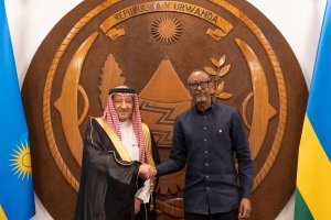 Perezida Kagame yakiriye Minisitiri Waleed wa Arabie Saoudite