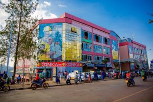 Abacururiza nu isoko rya Nyarugenge bafashe ingamba nshya zo guhangana na COVID19