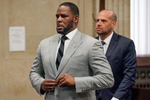 R Kelly uri muri gereza yahamijeko atazi gusoma no kwandika