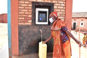 Huye: Abaturage bari kuvoma bakishyura bakoresheje ikarita isa na Tap&Go