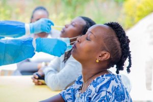 Igiciro cyo kwipimisha Covid-19 byihuse cyagabanyijwe