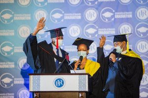 Kaminuza y'u Rwanda yahaye impamyabumenyi abanyeshuri ibihumbi bisaga umunani