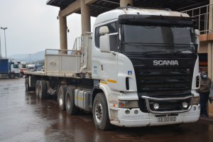 Polisi mpuzamahanga y'u Rwanda yahaye iya Afurika y'Epfo ikamyo yafatiwe mu Rwanda yibwe