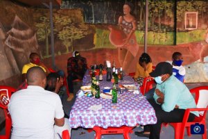 Utubari twemerewe gufungura mu byiciro nyuma y'umwaka urenga dufunze