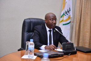 Minisitiri w'intebe yahawe imyaka 2 ngo abe yakemuye ikibazo cy'uruganda SteelRwa n'abaturage