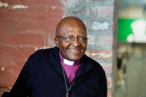 Bishop Desmond Tutu wafashije mu gusoza apartheid akanahabwa Igihembo cya Nobel yatabarutse