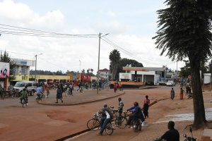 Rwamagana: Hahishuwe impamvu yihariye yatumye gitifu ahagarikwa nyuma y'aho abantu 52 ayobora barwajwe n'ikigage