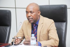 Byinshi kuri Dr.Nsabimana Ernest wagizwe Minisitiri w'ibikorwaremezo